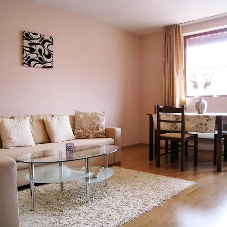 Solar Nest With Fireplace And Panoramic View 700m From Skilift And Centrum شقة