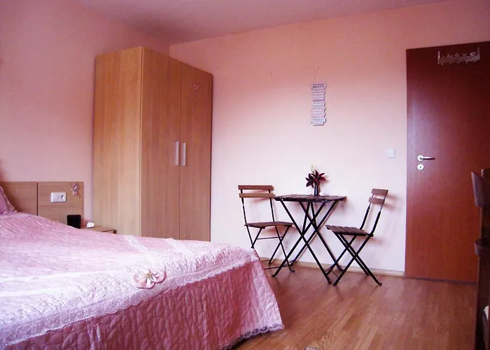 아파트 Solar Nest With Fireplace And Mountain View - Near Ski Lift And Center 반스코