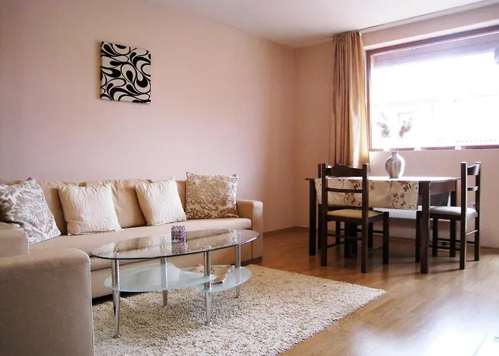 Solar Nest With Fireplace And Mountain View - Near Ski Lift And Center 아파트